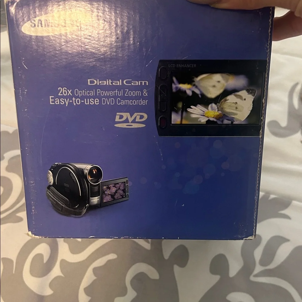 Samsung Silver and Black Camcorder